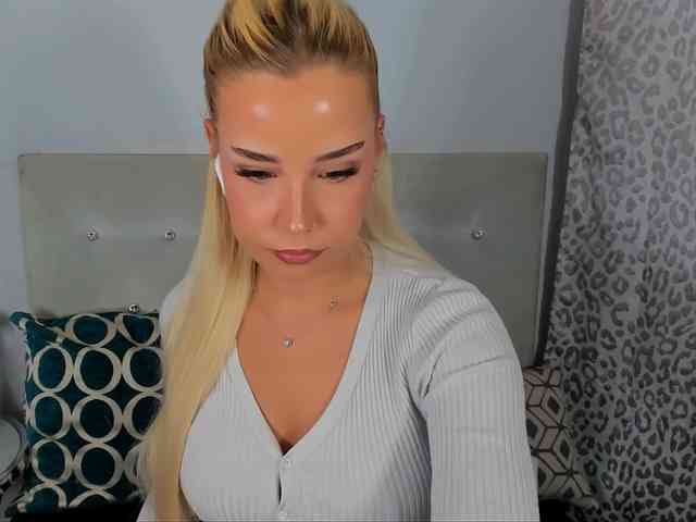 KristyAngel webcam