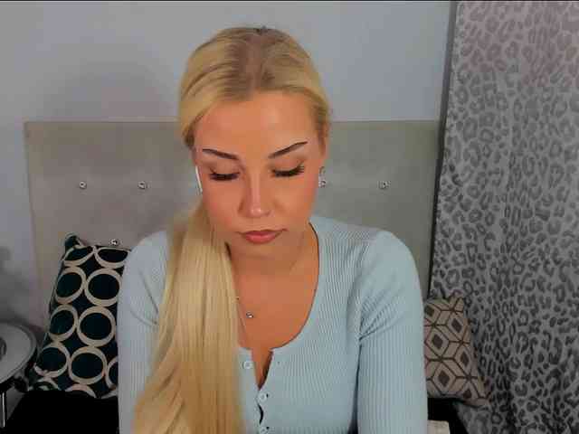 KristyAngel webcam