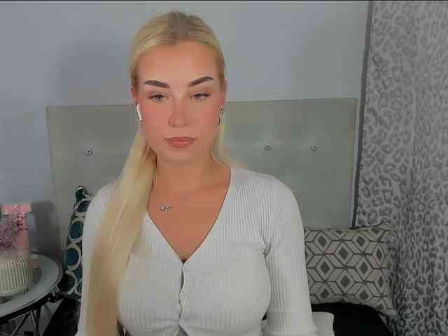 KristyAngel webcam