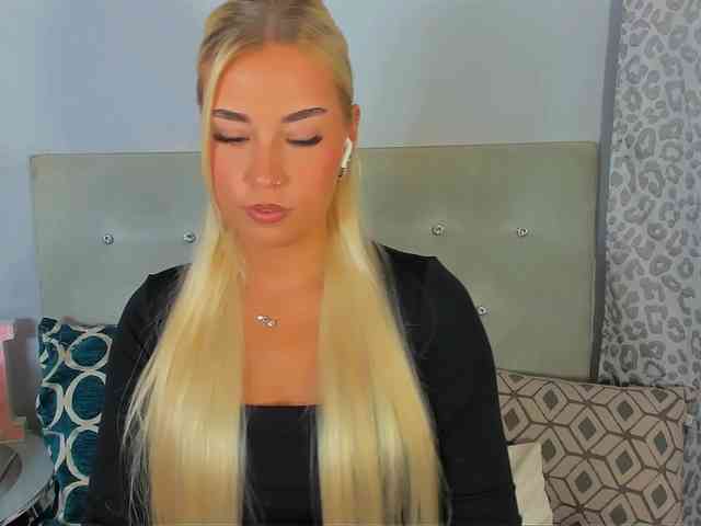 KristyAngel webcam