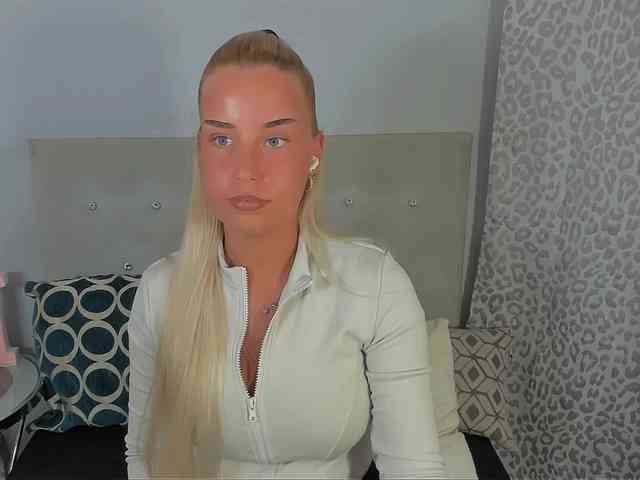 KristyAngel webcam