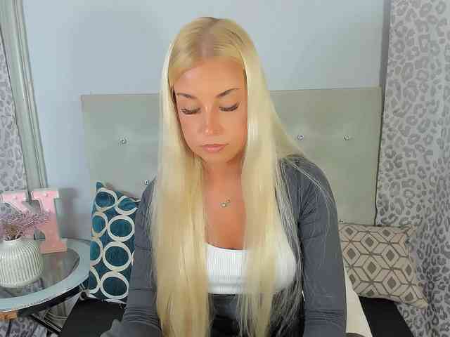 KristyAngel webcam