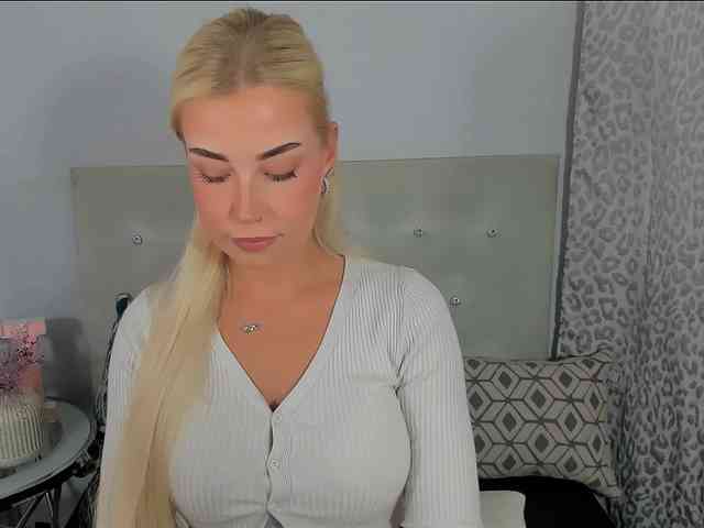 KristyAngel webcam