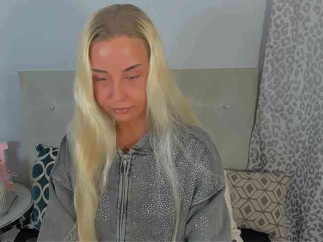 KristyAngel webcam