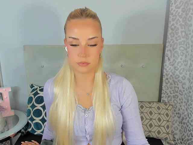 KristyAngel webcam