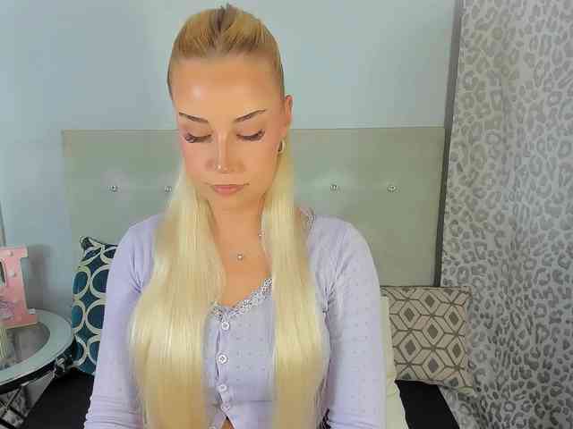 KristyAngel webcam