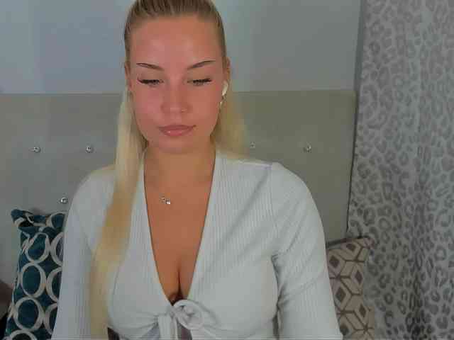 KristyAngel webcam