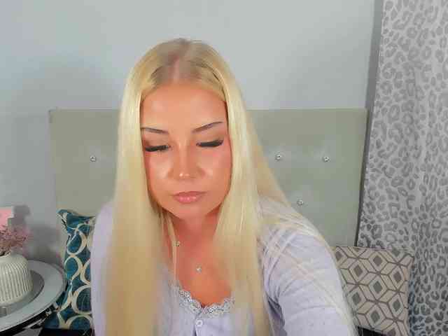 KristyAngel webcam