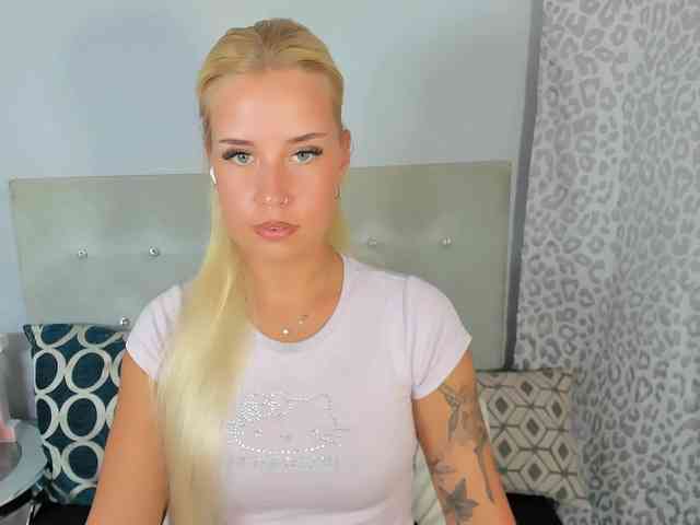 KristyAngel webcam