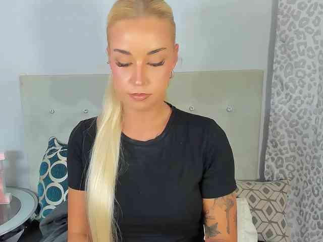 KristyAngel webcam