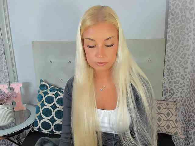 KristyAngel webcam