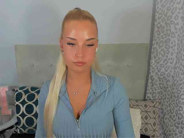 KristyAngel webcam