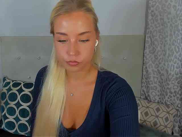 KristyAngel webcam