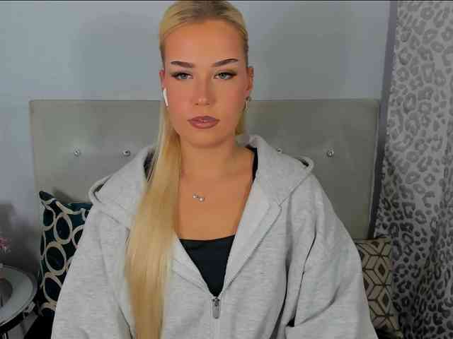KristyAngel webcam