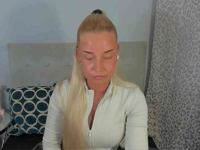 KristyAngel webcam