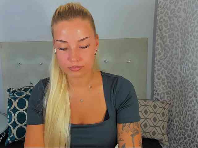 KristyAngel webcam