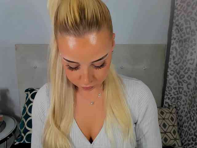 KristyAngel webcam