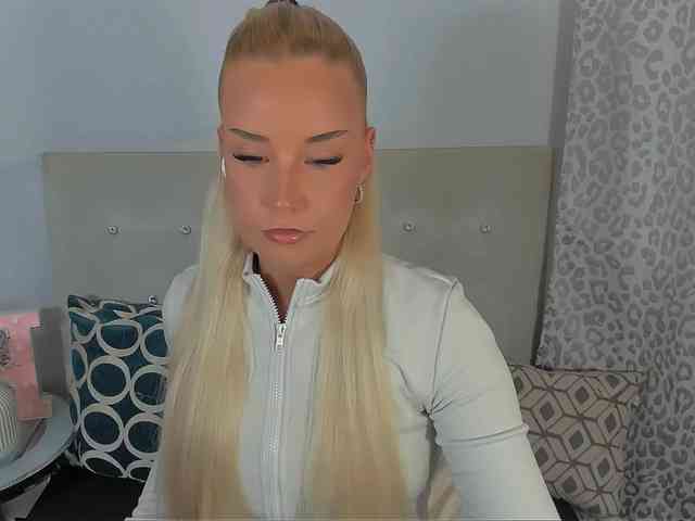 KristyAngel webcam