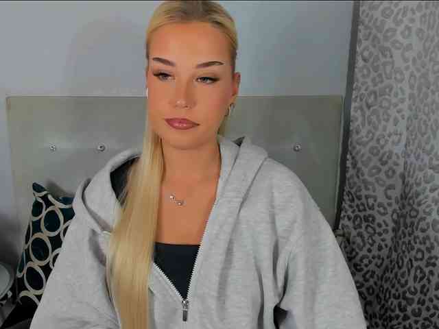 KristyAngel webcam
