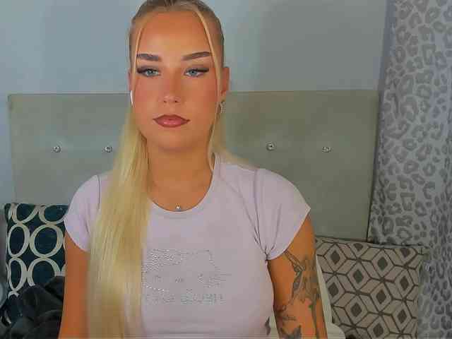 KristyAngel webcam