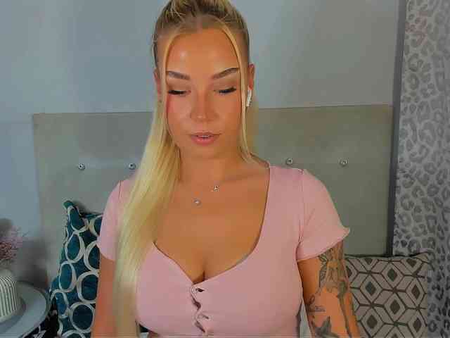 KristyAngel webcam