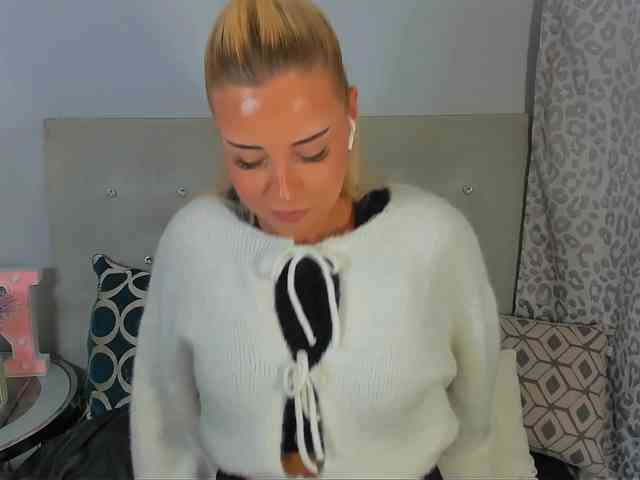 KristyAngel webcam