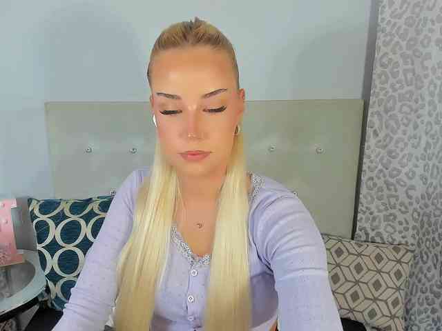 KristyAngel webcam