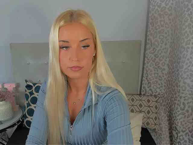 KristyAngel webcam