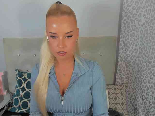 KristyAngel webcam