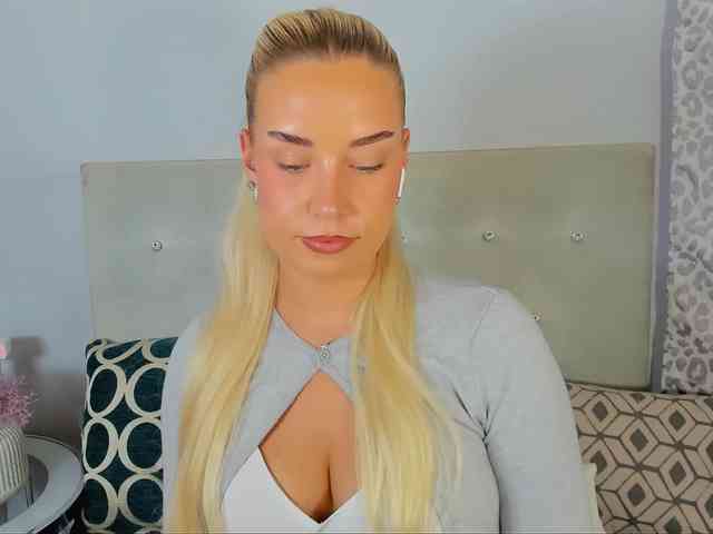 KristyAngel webcam