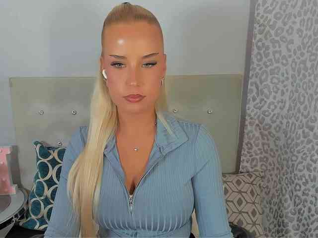 KristyAngel webcam