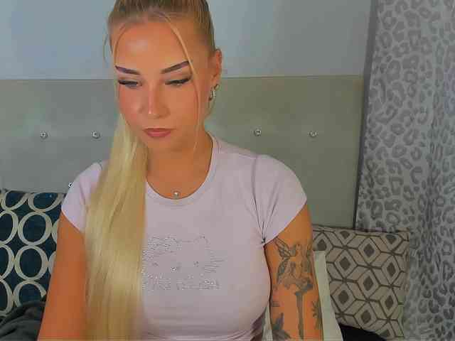 KristyAngel webcam