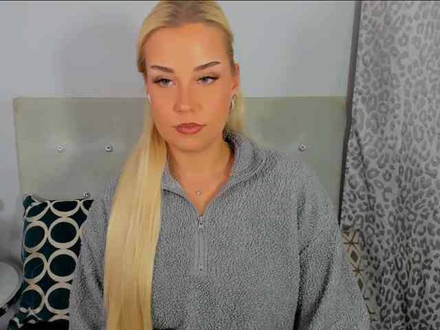 KristyAngel webcam