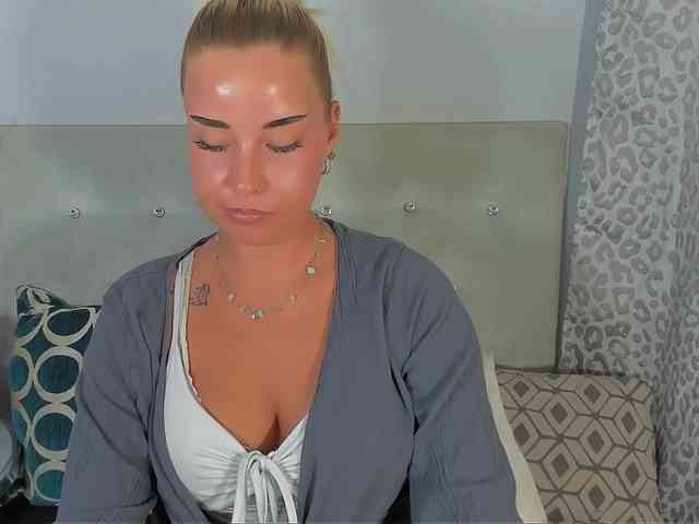 KristyAngel webcam