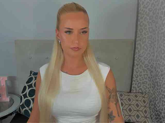 KristyAngel webcam