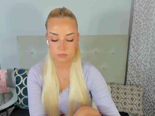 KristyAngel webcam