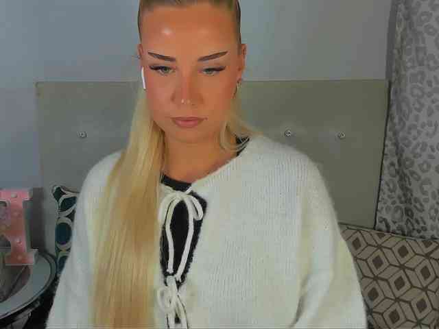 KristyAngel webcam