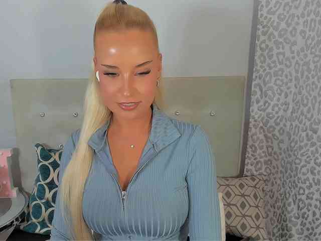 KristyAngel webcam