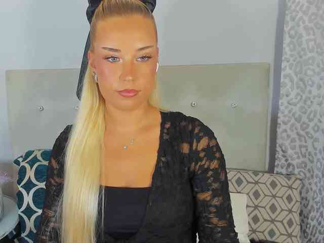 Model: KristyAngel