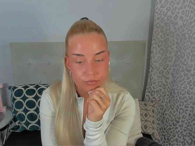 KristyAngel webcam