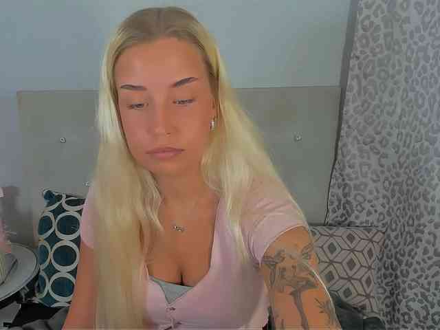 KristyAngel webcam