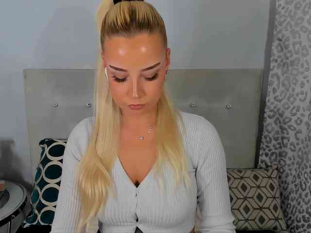 KristyAngel webcam