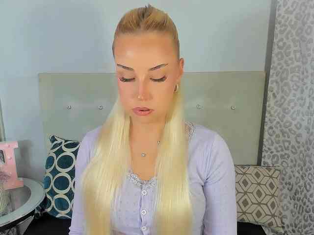 KristyAngel webcam