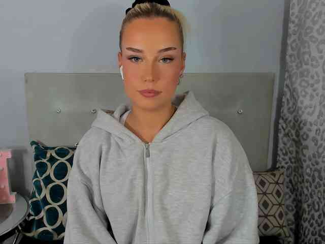 KristyAngel webcam