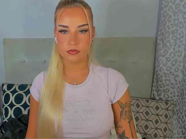 KristyAngel webcam