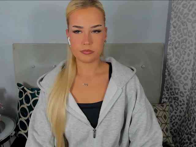 KristyAngel webcam