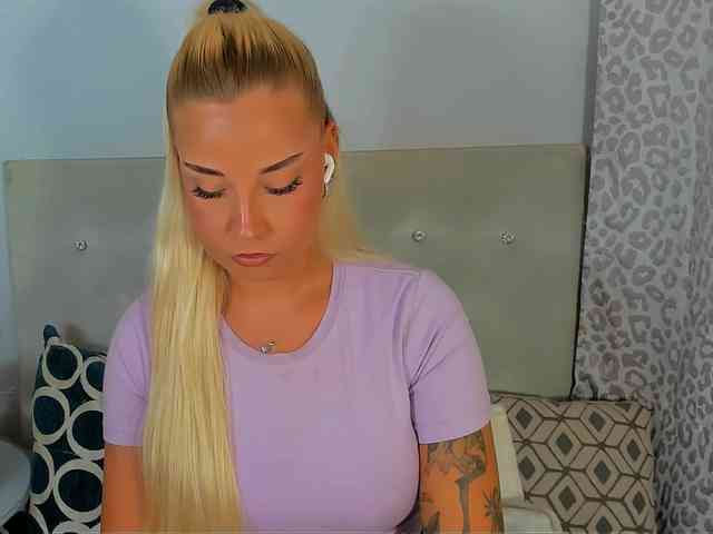 KristyAngel webcam
