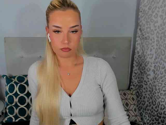 Model: KristyAngel