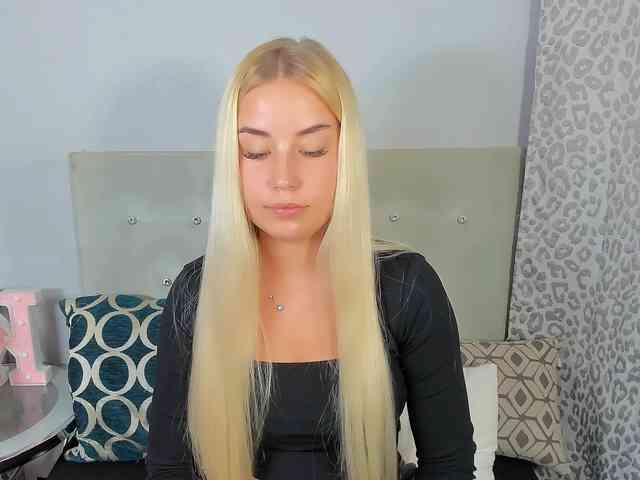 Model: KristyAngel