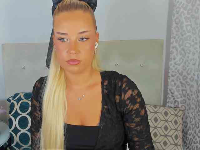 KristyAngel webcam